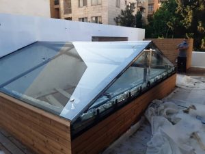 نگهداری و طول عمر اسکای لایت متحرک و ثابت