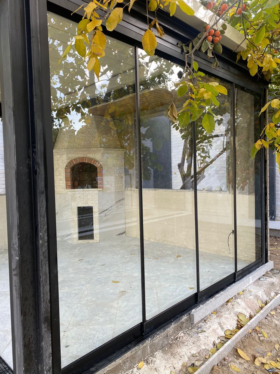 نمای فریملس شیشهای ساختمان